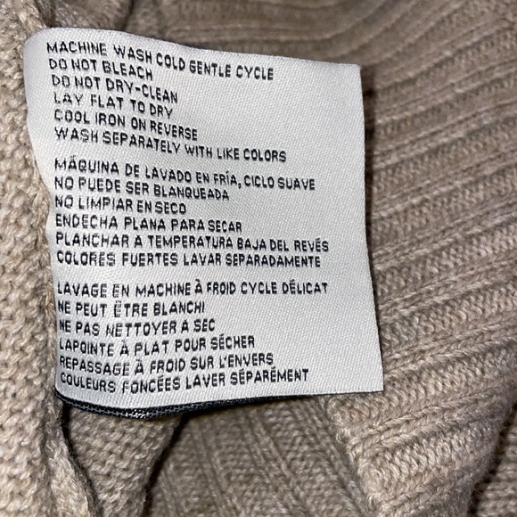 Beige Asymmetrical Pullover Sweater with Bat Sleeves - Picture 5 of 9